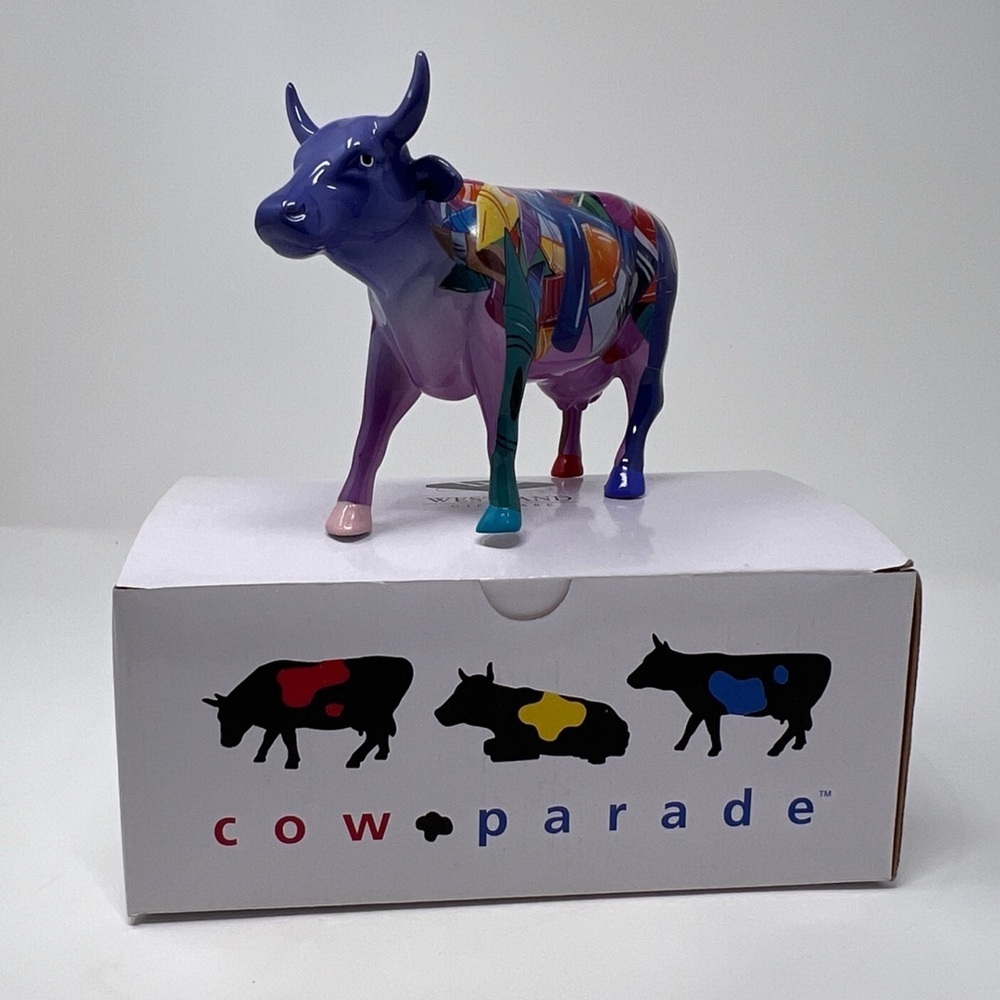 NWT Cow Parade Retired Crayon Cow Figurine #9192 Retired